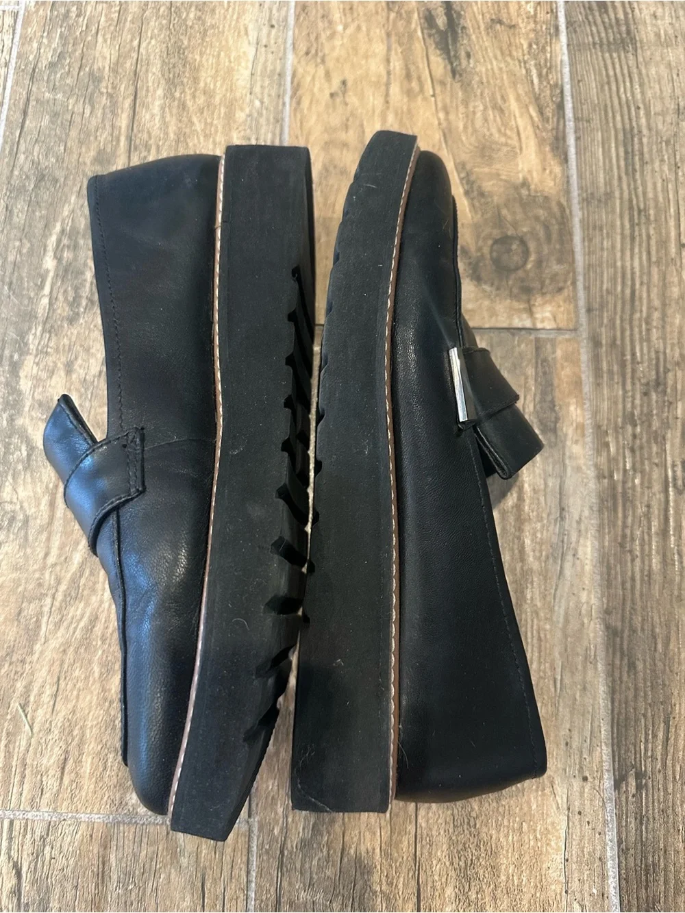 Naturalizer Black Leather Slip-On Penny Loafers for Women